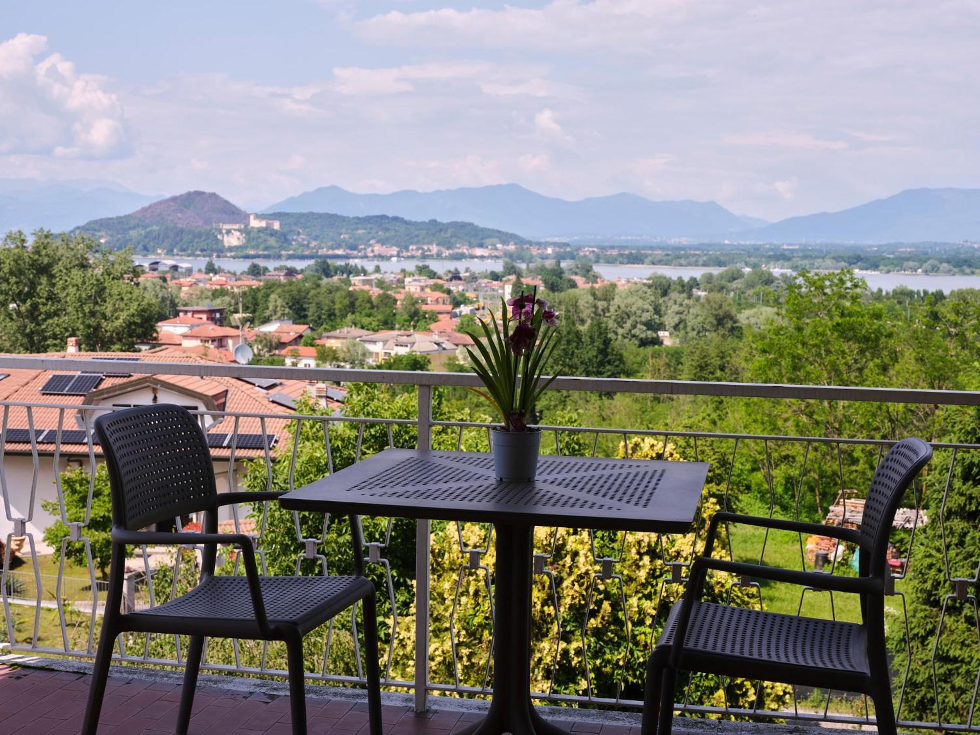 Casa Ierardi - Appartamento Arona Bellavista Bagian luar foto